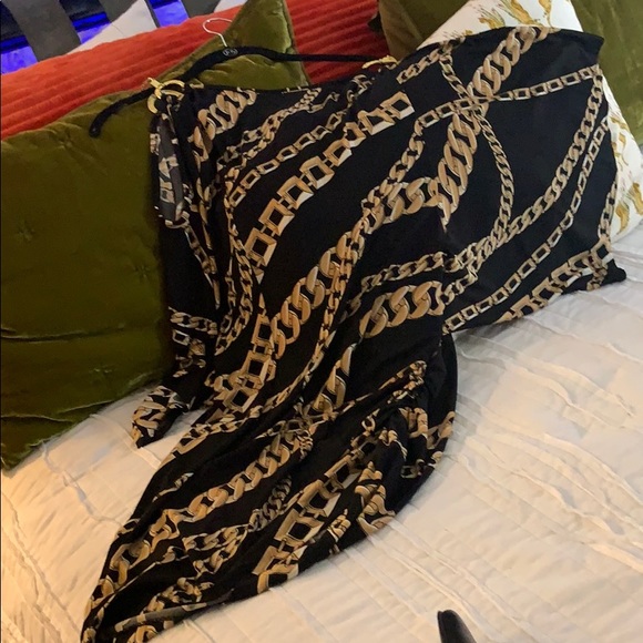 Cache rucched top with gold accents - Picture 1 of 4